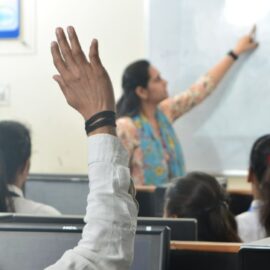 Prima de profesores en Colombia: fechas de pago, requisitos y excepciones para 2026