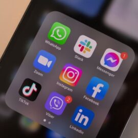 Este país prohibirá el acceso a redes sociales, como TikTok, a menores de 16 años ¿por qué?