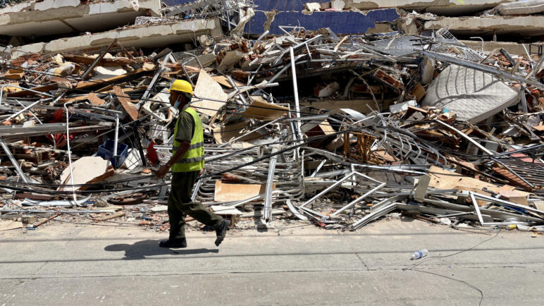 Asciende a 2.595 la cifra de muertos por el doble terremoto de Venezuela
