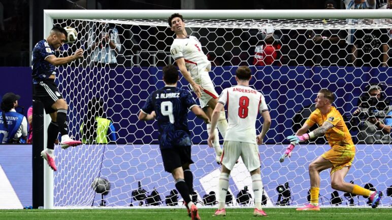 ¡Se habla español! Así venció Argentina a Inglaterra en las semis del Mundial