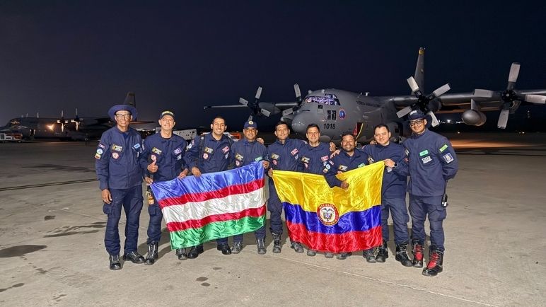 Bomberos de Cali regresan tras misión humanitaria en Venezuela: "satisfacción del deber cumplido"