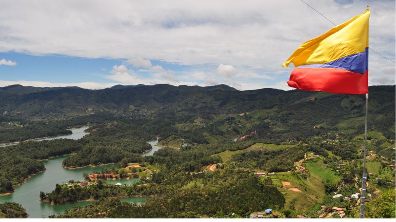 Ecuador anuncia operaciones conjuntas contra el narcotráfico con el nuevo Gobierno de Colombia