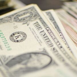 Dólar en Colombia continúa a la baja: este es el precio oficial para el 23 de julio