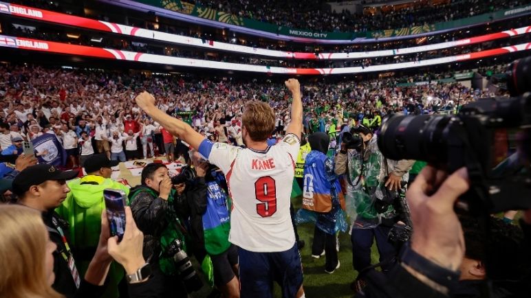Kane: "Fue un partido de locos, encontramos la forma de ganar con todo en contra"