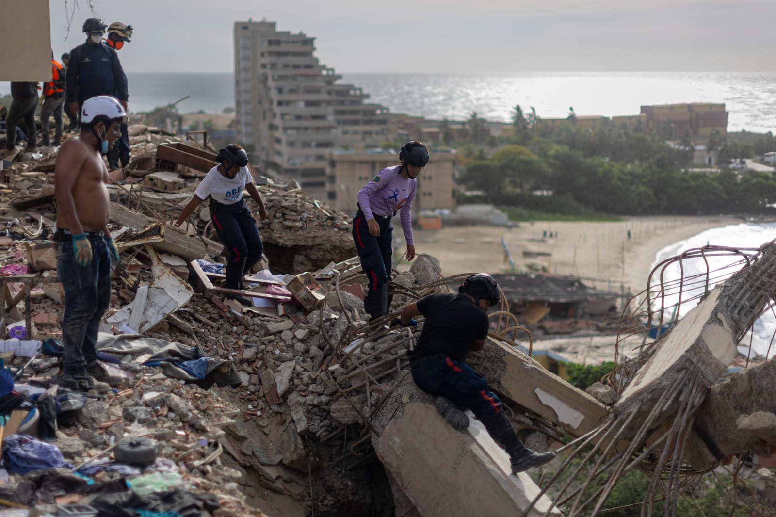 Aumenta a 3.811 la cifra de muertos por los terremotos en Venezuela