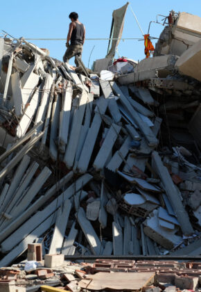 Asciende a 3.685 la cifra de muertos por terremotos en Venezuela