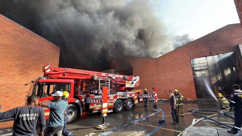 Autoridades entregan balance del incendio registrado en el norte de Cali