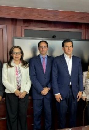 De la Espriella anuncia seis nuevos ministros; ya definió 10 de los 18 integrantes de su gabinete