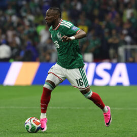 Video | Quiñones fue directo ante críticas de ecuatorianos por no jugar en Europa