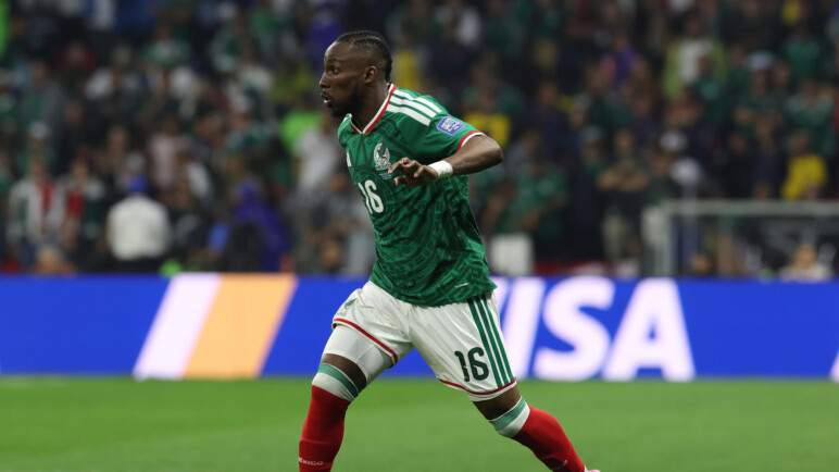 Video | Quiñones fue directo ante críticas de ecuatorianos por no jugar en Europa