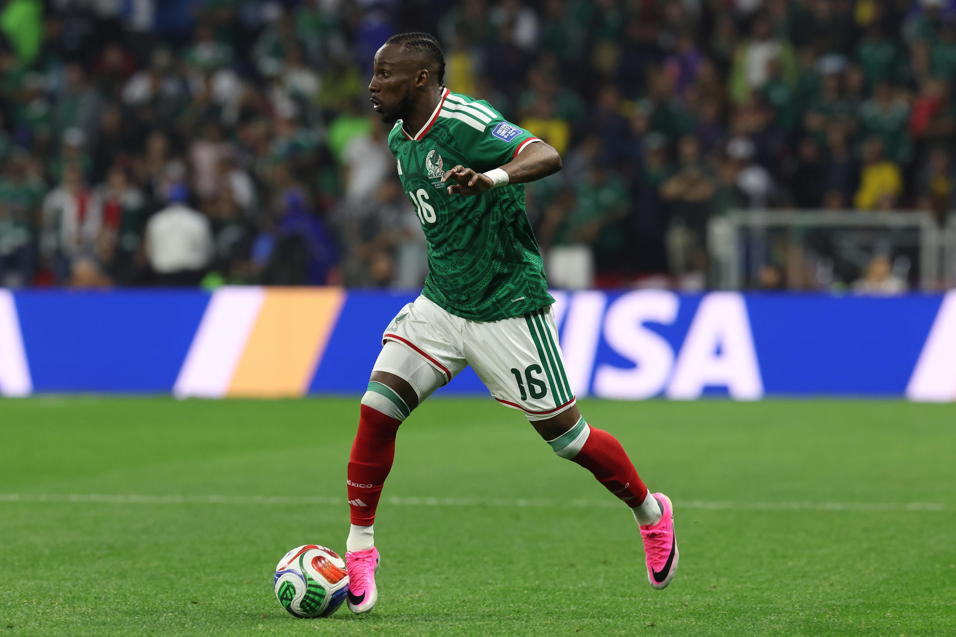 Video | Quiñones fue directo ante críticas de ecuatorianos por no jugar en Europa