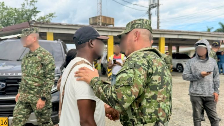 Operativo militar permitió rescatar a 45 personas secuestradas en el Chocó