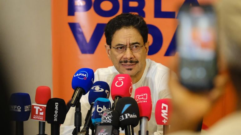 Iván Cepeda fija postura frente a De la Espriella antes de su posesión presidencial
