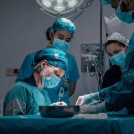 Gobernación del Valle del Cauca anuncia recursos para aliviar crisis de salud