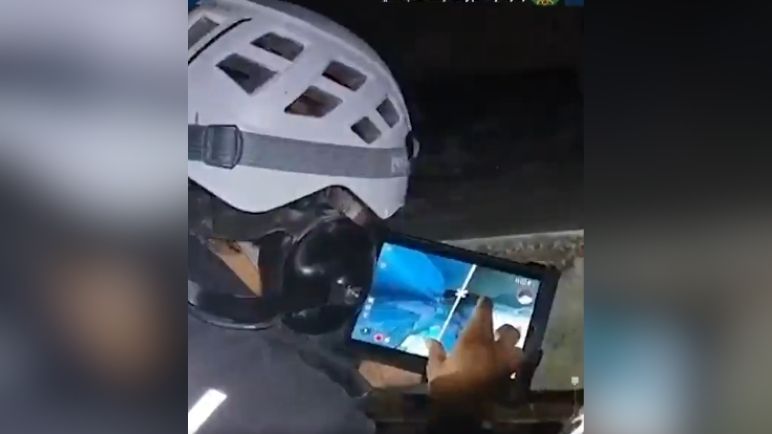 Rescatan con vida a un niño de 3 años seis días después de los terremotos en Venezuela